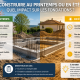 Chantier de construction au printemps ou en été avec terrassement et préparation des fondations d’une maison